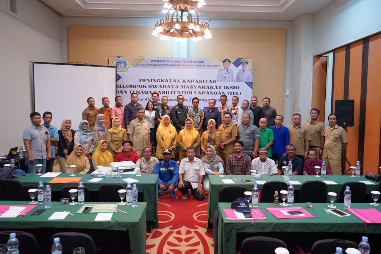Wabup Gresik Bu Min Berharap KSM dan TFL Mampu Berikan Sanitasi Bersih dan Sehat Untuk Masyarakat